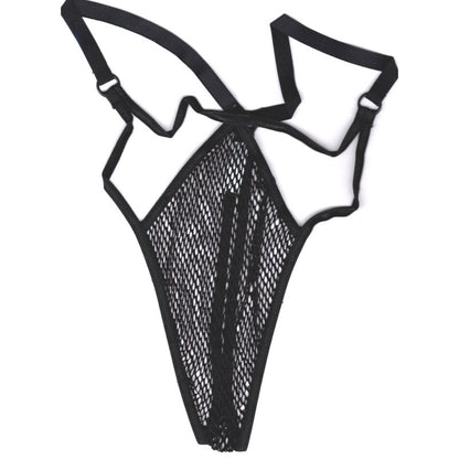 String femme en résille noire, lingerie sexy transparente et confortable.