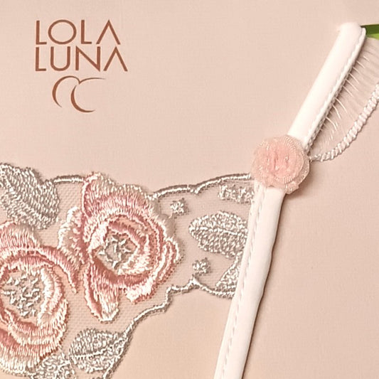 Détails Mini string de luxe FALBALA