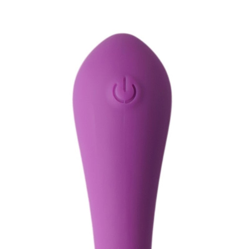 Stimulateur en silicone violet rechargeable avec vitesses réglables et contrôle à distance.