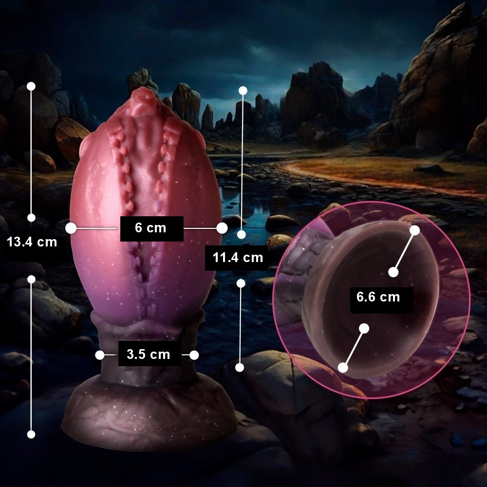 Plug anal design fantastique avec texture prononcée et base stable.