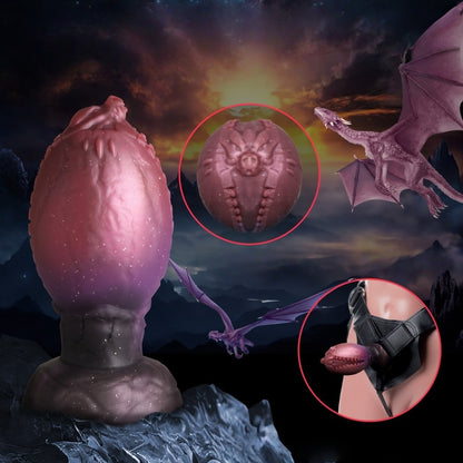 Plug anal texturé avec design original et silicone doux au toucher.