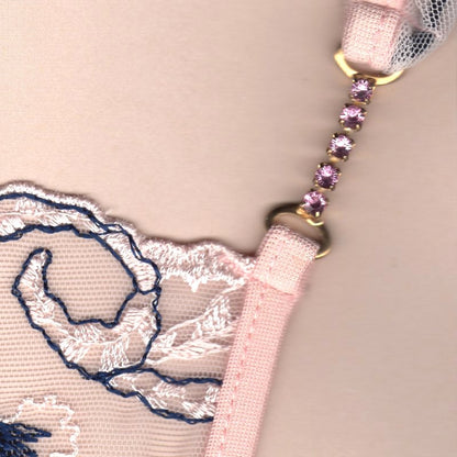 Bijoux du Mini string de luxe LROSE