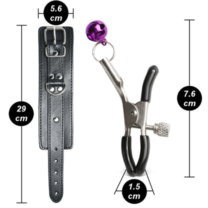 Détail du coffret BDSM avec accessoires noirs de qualité